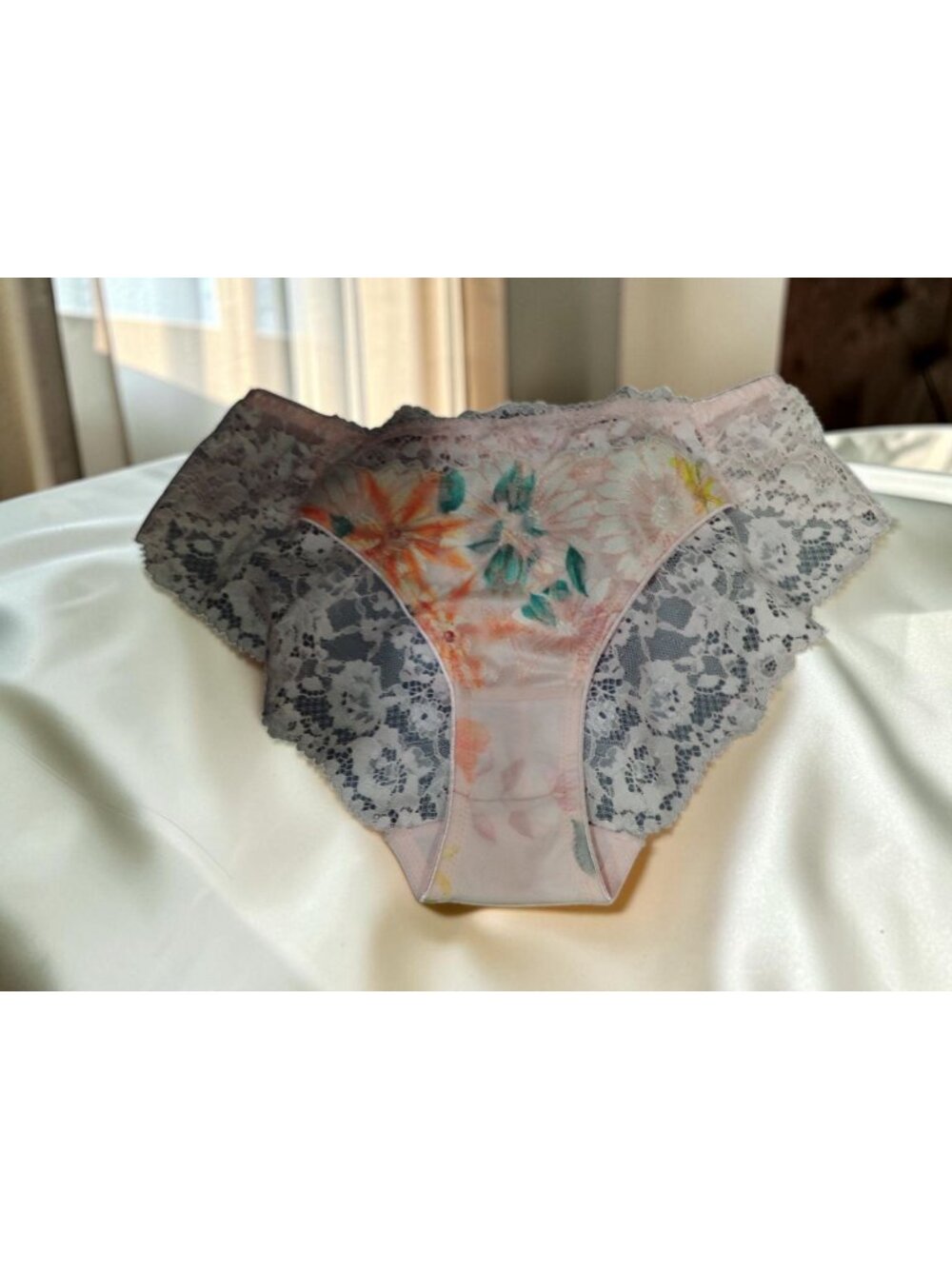 Bradelis New York Lace Pink Panty Floral Lace Pink/Orange   Size M NEW WITHOUT T